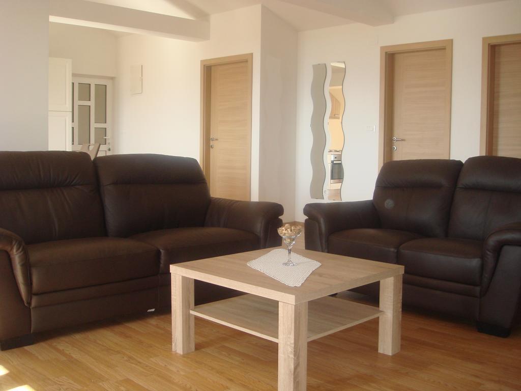 Apartments Jelicic 셀스 외부 사진
