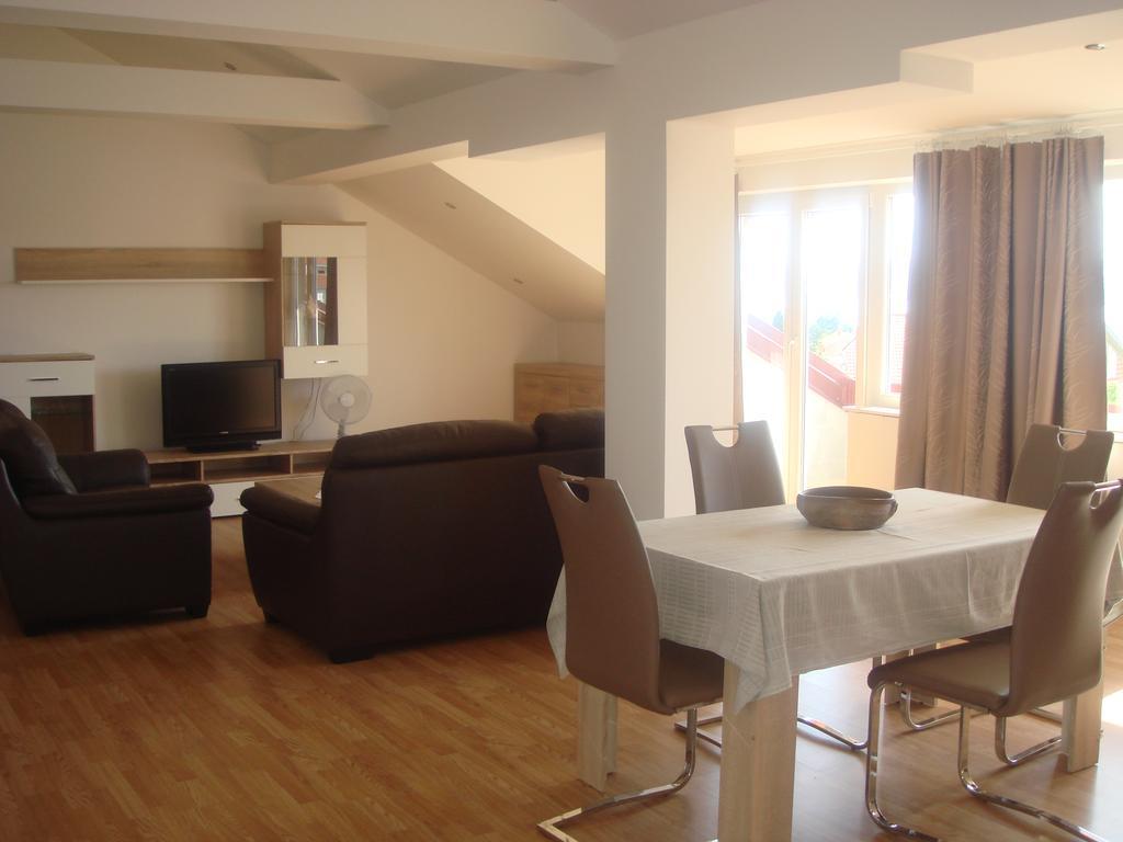 Apartments Jelicic 셀스 외부 사진